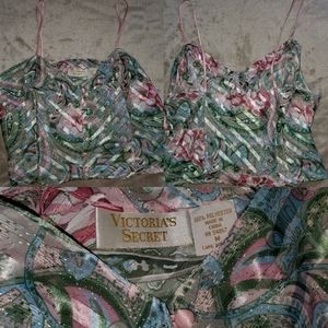 Vintage 80s 90s Victoria’s Secret gold label tag paisley chiffon cami top